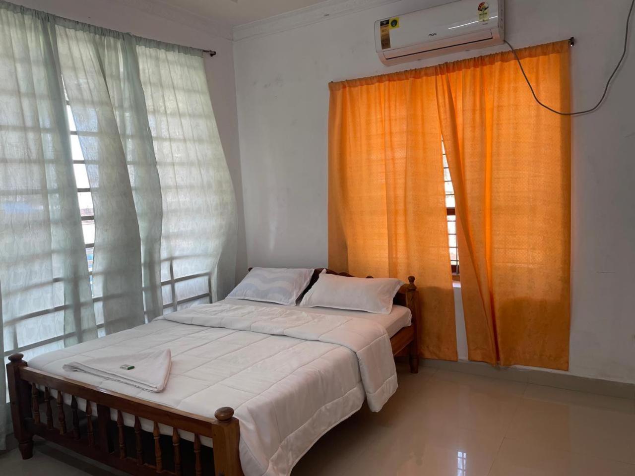 Somatheertham Resort Thiruvananthapuram Oda fotoğraf