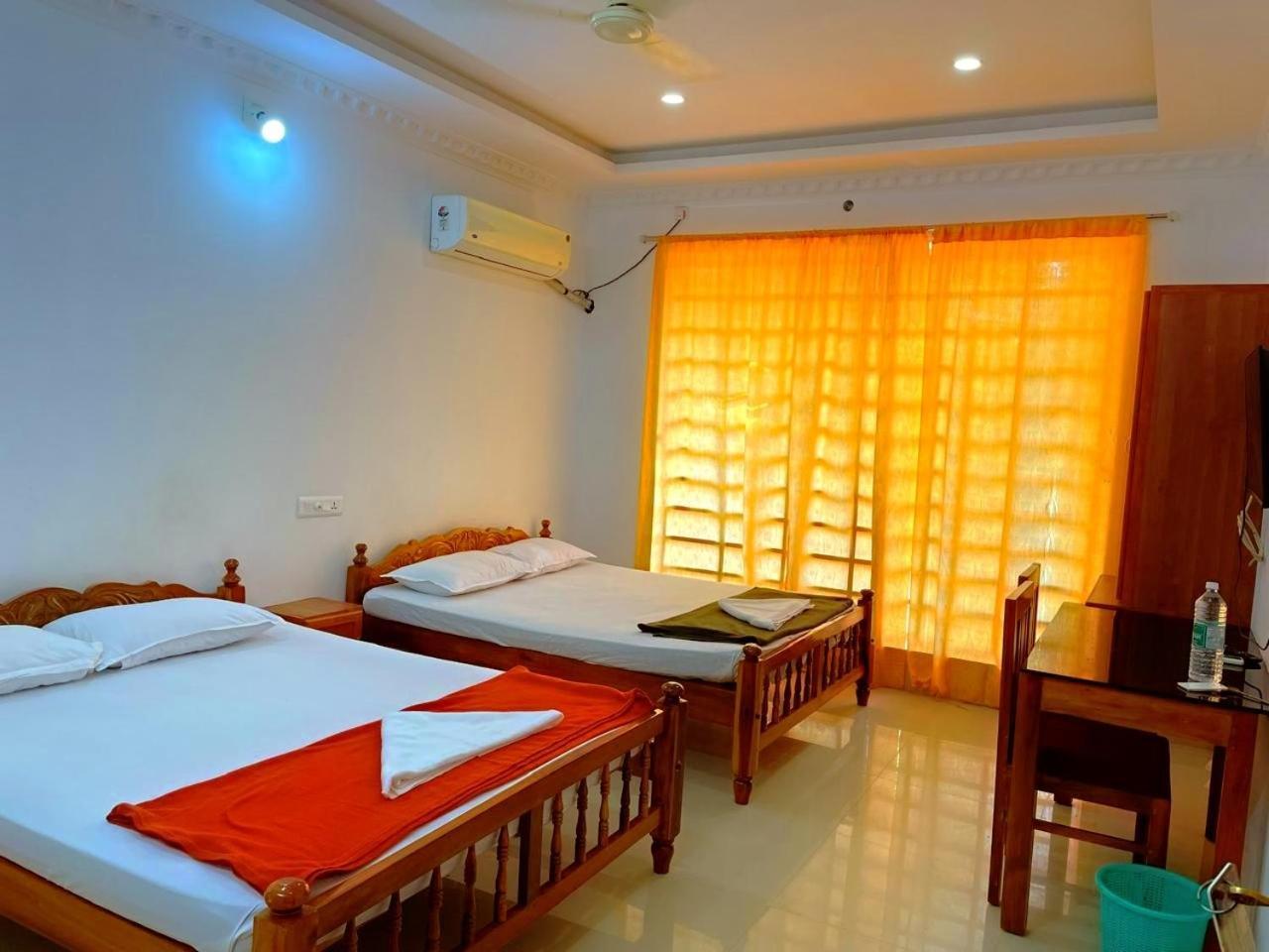 Somatheertham Resort Thiruvananthapuram Oda fotoğraf